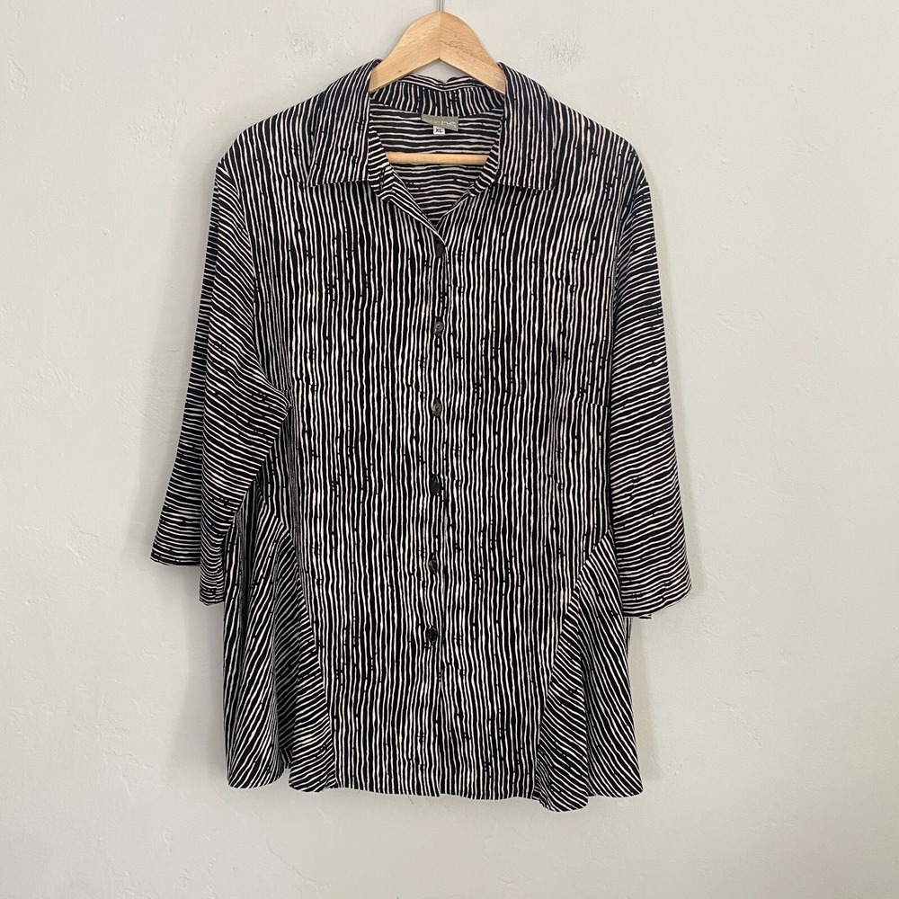 Niche by Nilgun Derman Stripe Top  Sz XS Black White Lagenlook Button Down Flaw